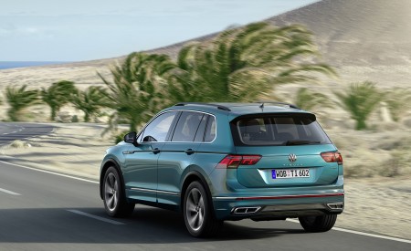 2021 Volkswagen Tiguan Rear Three-Quarter Wallpapers 450x275 (23)