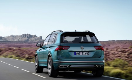 2021 Volkswagen Tiguan Rear Wallpapers 450x275 (24)