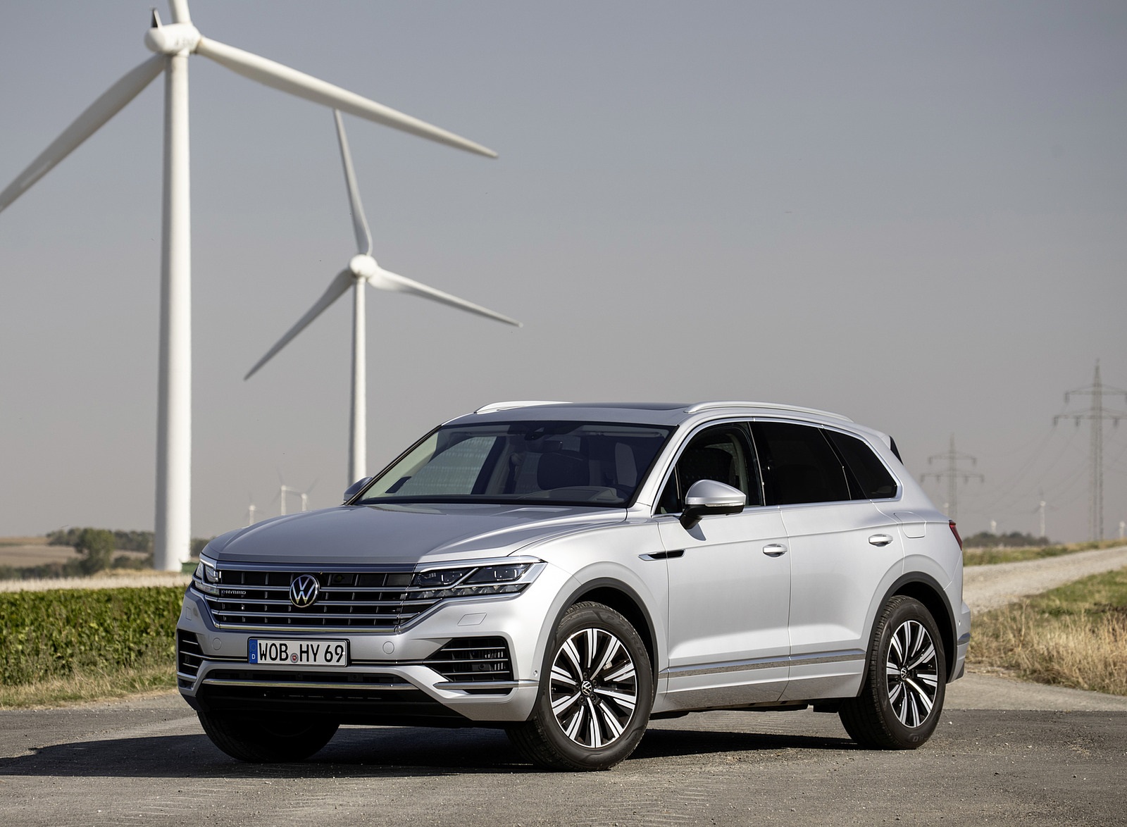 2021 Volkswagen Touareg eHybrid Front Three-Quarter Wallpapers (15)
