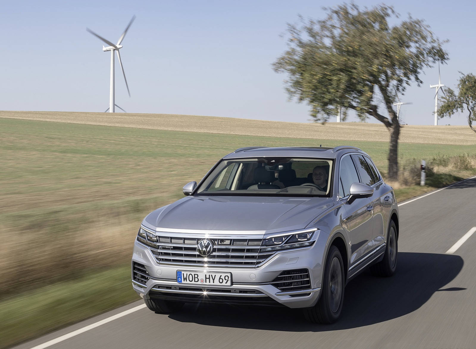 2021 Volkswagen Touareg eHybrid Front Wallpapers  (12)