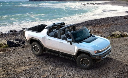 2022 GMC HUMMER EV Edition 1 Front Three-Quarter Wallpapers 450x275 (15)