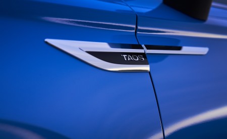 2022 Volkswagen Taos Detail Wallpapers 450x275 (41)