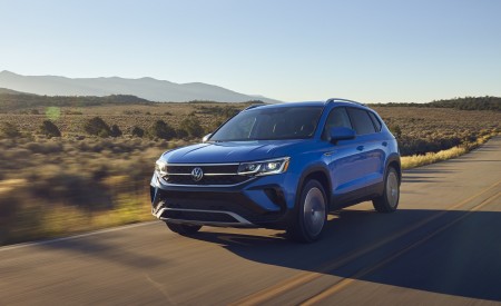 2022 Volkswagen Taos Front Three-Quarter Wallpapers 450x275 (23)