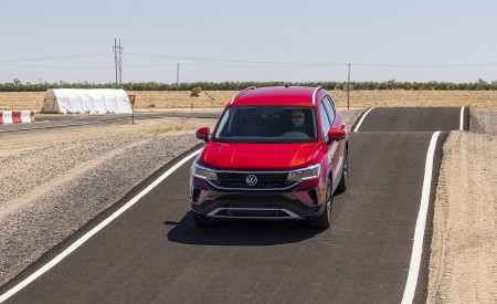 2022 Volkswagen Taos Front Wallpapers 450x275 (2)