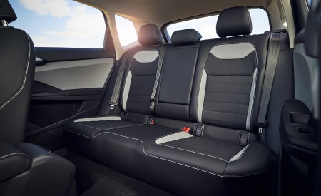 2022 Volkswagen Taos Interior Rear Seats Wallpapers 450x275 (48)
