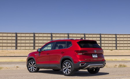 2022 Volkswagen Taos Rear Three-Quarter Wallpapers 450x275 (15)