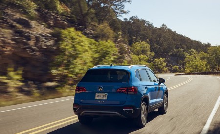 2022 Volkswagen Taos Rear Wallpapers 450x275 (28)