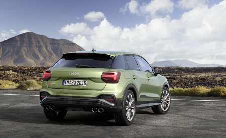 2021 Audi SQ2 (Color: Apple Green Metallic) Rear Three-Quarter Wallpapers 450x275 (6)