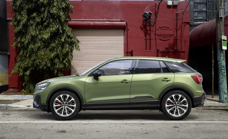 2021 Audi SQ2 (Color: Apple Green Metallic) Side Wallpapers 450x275 (7)