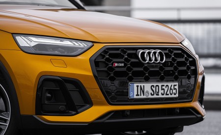 2021 Audi SQ5 Sportback TDI (Color: Dragon Orange) Grill Wallpapers 450x275 (16)