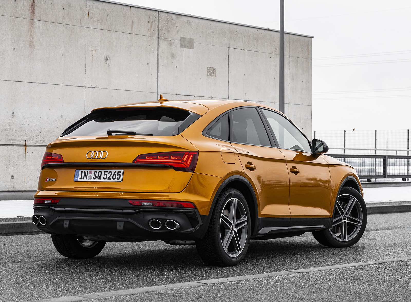 2021 Audi SQ5 Sportback TDI (Color: Dragon Orange) Rear Three-Quarter Wallpapers (12)