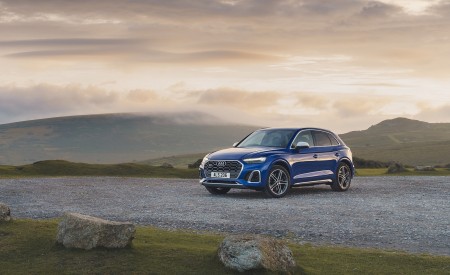 2021 Audi SQ5 TDI (UK-Spec) Front Three-Quarter Wallpapers 450x275 (35)