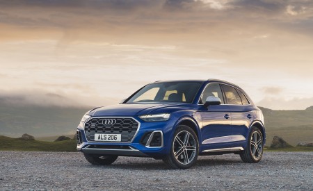 2021 Audi SQ5 TDI (UK-Spec) Front Three-Quarter Wallpapers 450x275 (25)