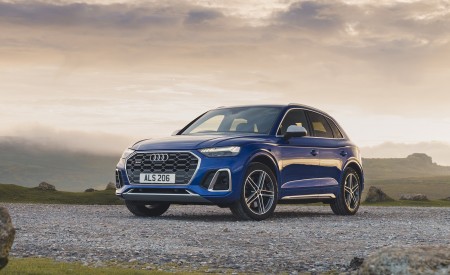 2021 Audi SQ5 TDI (UK-Spec) Front Three-Quarter Wallpapers 450x275 (32)