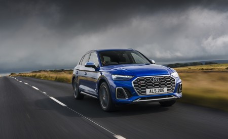 2021 Audi SQ5 TDI (UK-Spec) Front Three-Quarter Wallpapers 450x275 (6)