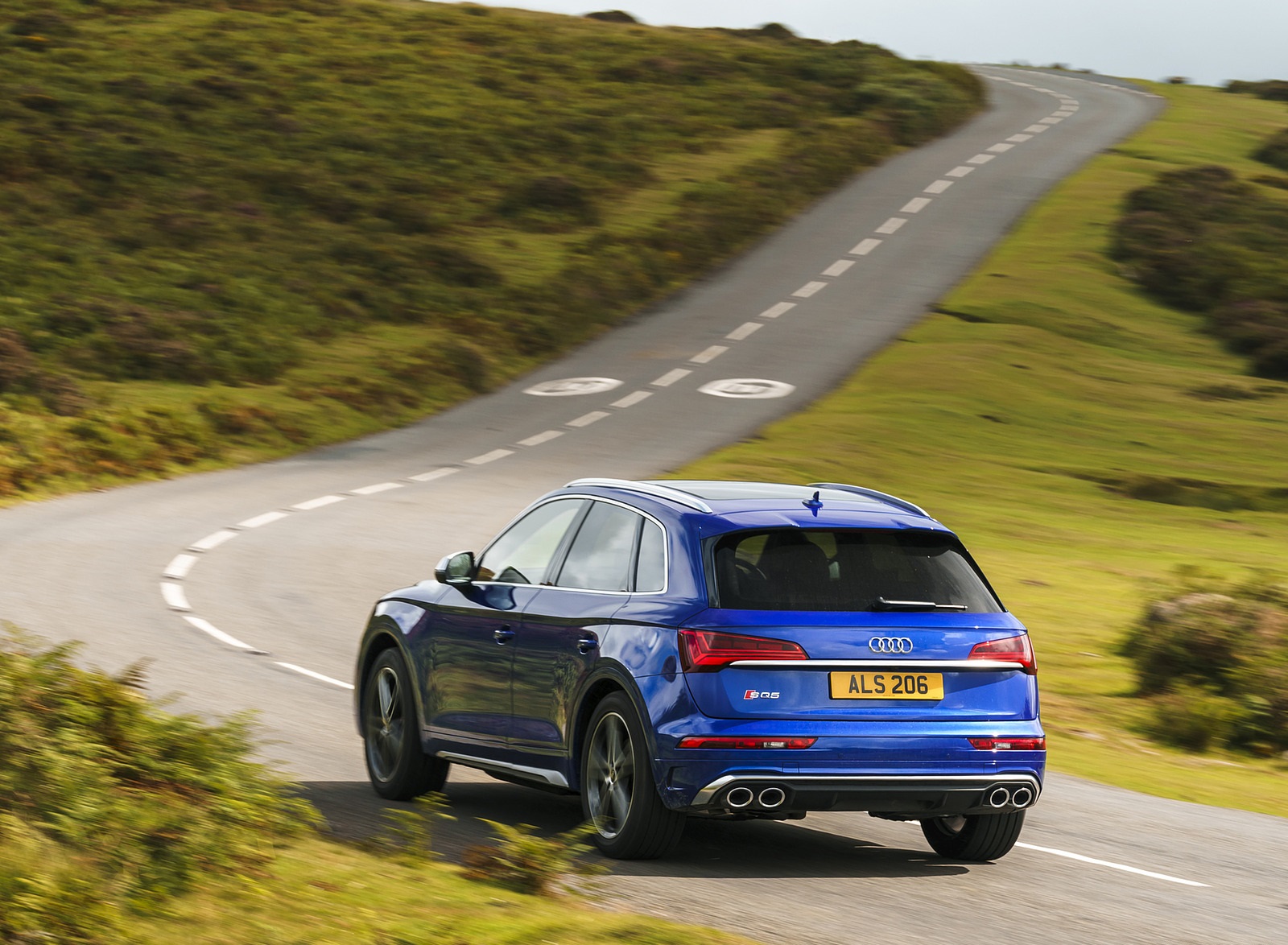 2021 Audi SQ5 TDI (UK-Spec) Rear Three-Quarter Wallpapers (15)