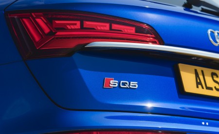 2021 Audi SQ5 TDI (UK-Spec) Tail Light Wallpapers 450x275 (47)