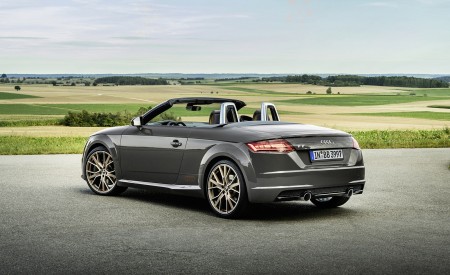 2021 Audi TT Roadster Bronze Selection (Color: Chronos Grey) Rear Three-Quarter Wallpapers  450x275 (8)