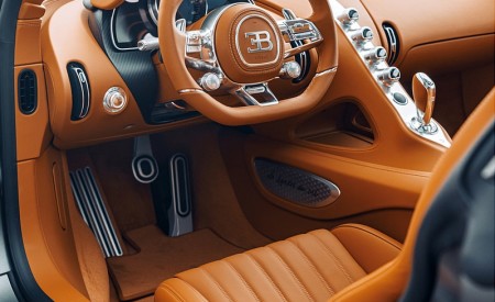 2021 Bugatti Chiron Sport Les Légendes du Ciel Door Sill Wallpapers 450x275 (12)