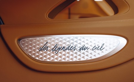 2021 Bugatti Chiron Sport Les Légendes du Ciel Interior Detail Wallpapers 450x275 (14)