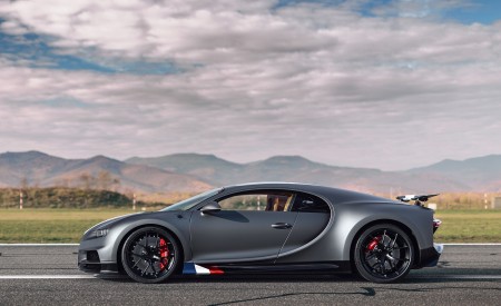 2021 Bugatti Chiron Sport Les Légendes du Ciel Side Wallpapers 450x275 (2)