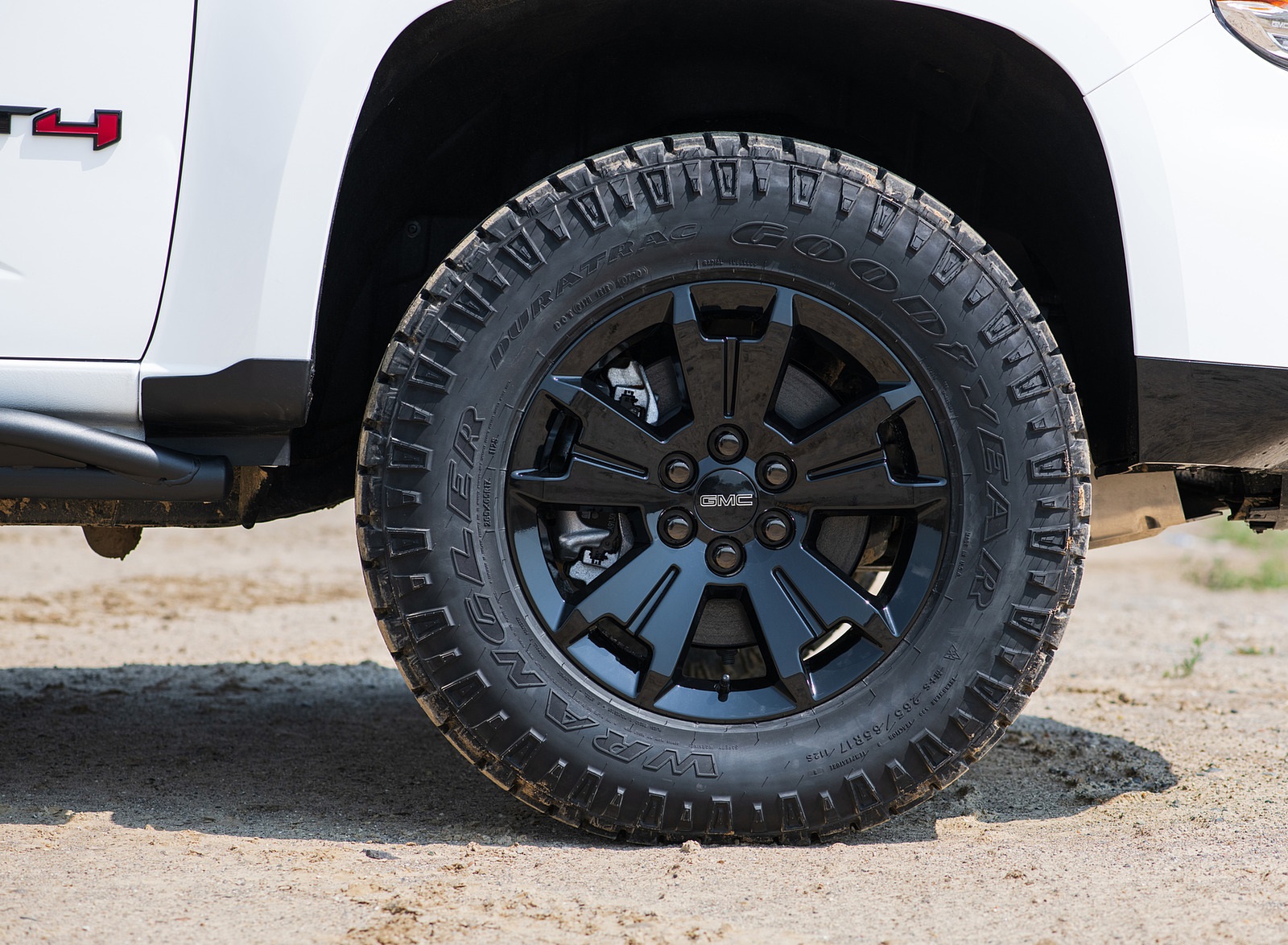 2021 GMC Canyon AT4 Off-Road Performance Edition Wheel Wallpapers (13)