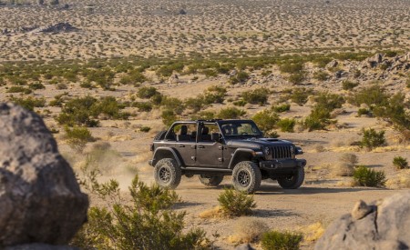 2021 Jeep Wrangler Rubicon 392 Front Three-Quarter Wallpapers 450x275 (77)