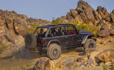 2021 Jeep Wrangler Rubicon 392 Off-Road Wallpapers  450x275 (79)