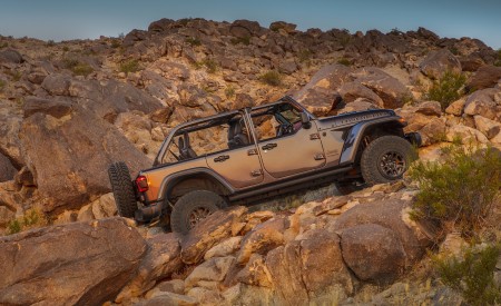 2021 Jeep Wrangler Rubicon 392 Off-Road Wallpapers  450x275 (80)