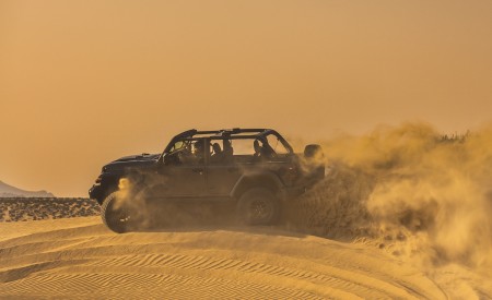 2021 Jeep Wrangler Rubicon 392 Off-Road Wallpapers  450x275 (83)