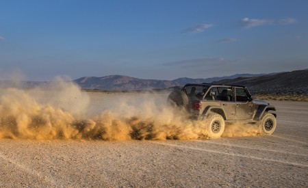 2021 Jeep Wrangler Rubicon 392 Rear Three-Quarter Wallpapers 450x275 (72)