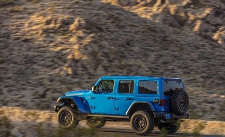 2021 Jeep Wrangler Rubicon 392 Rear Three-Quarter Wallpapers 450x275 (41)