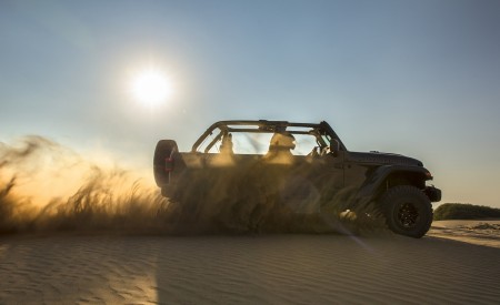 2021 Jeep Wrangler Rubicon 392 Side Wallpapers  450x275 (73)