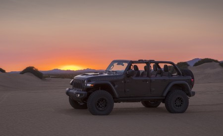 2021 Jeep Wrangler Rubicon 392 Side Wallpapers 450x275 (91)