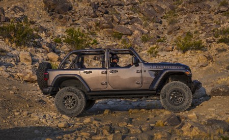 2021 Jeep Wrangler Rubicon 392 Side Wallpapers 450x275 (85)