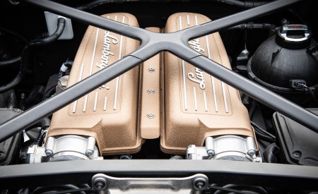 2021 Lamborghini Huracán STO Engine Wallpapers 450x275 (92)