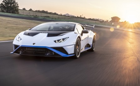 2021 Lamborghini Huracán STO Front Three-Quarter Wallpapers 450x275 (45)