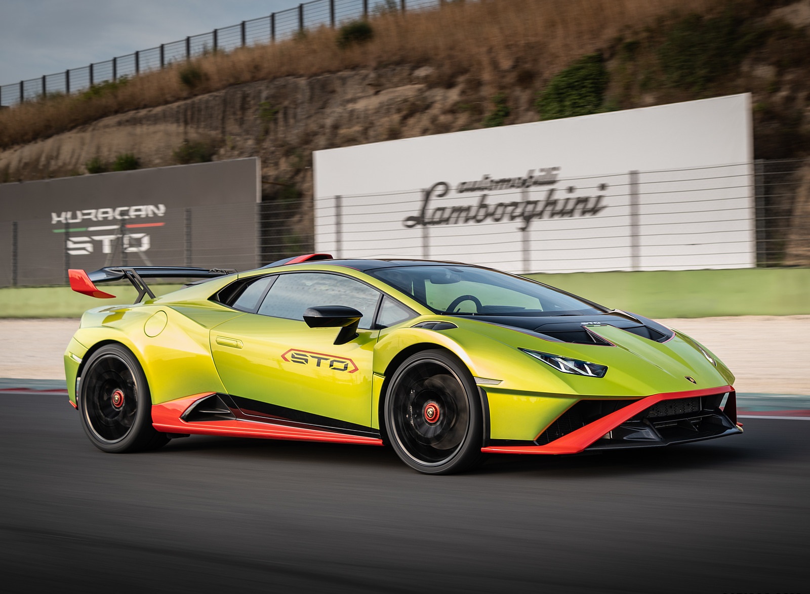 2021 Lamborghini Huracán STO Front Three-Quarter Wallpapers (7)
