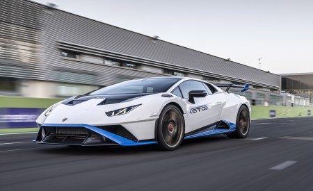 2021 Lamborghini Huracán STO Front Three-Quarter Wallpapers 450x275 (51)