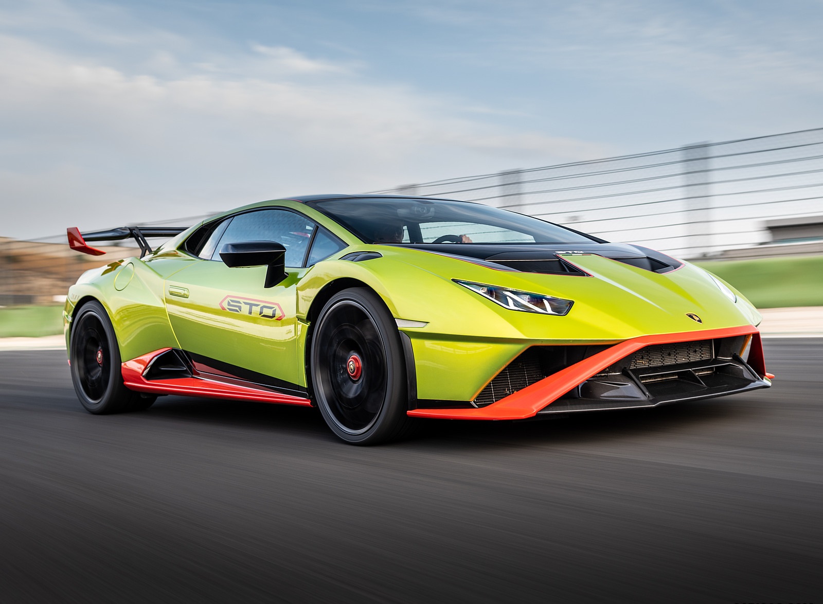 2021 Lamborghini Huracán STO Front Three-Quarter Wallpapers (9)
