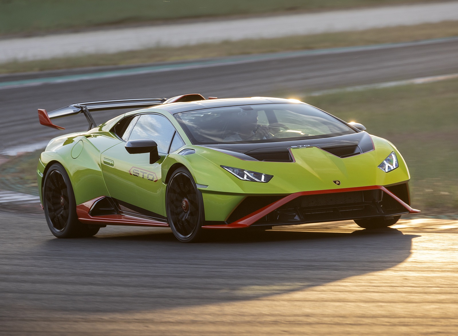 2021 Lamborghini Huracán STO Front Three-Quarter Wallpapers (1)