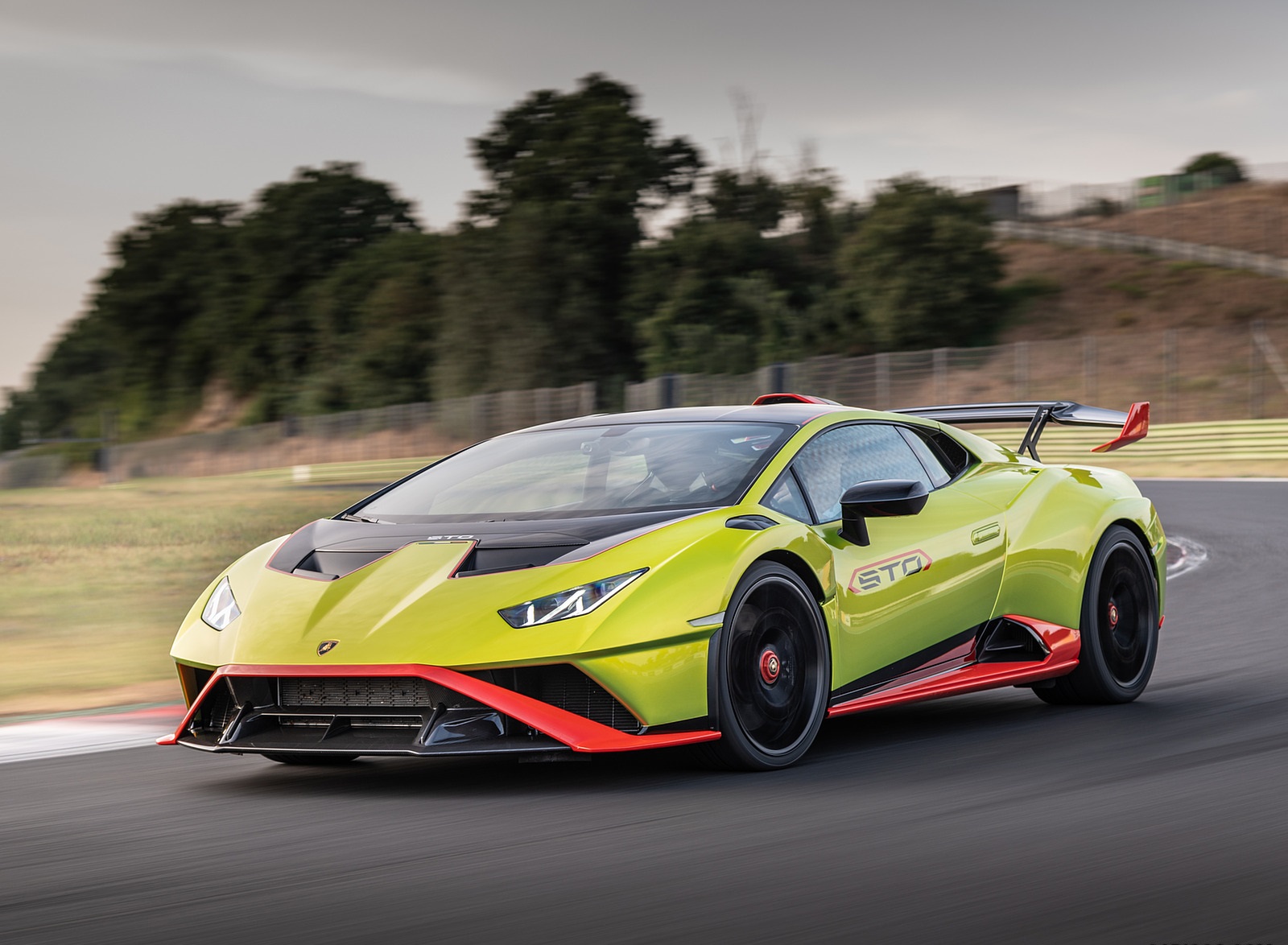 2021 Lamborghini Huracán STO Front Three-Quarter Wallpapers (10)