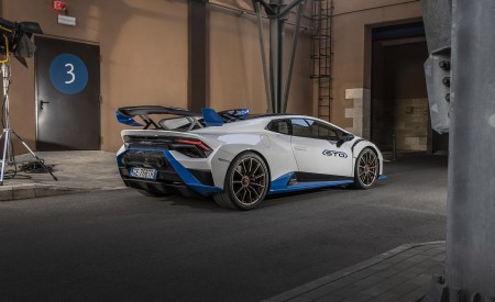 2021 Lamborghini Huracán STO Rear Three-Quarter Wallpapers 450x275 (62)