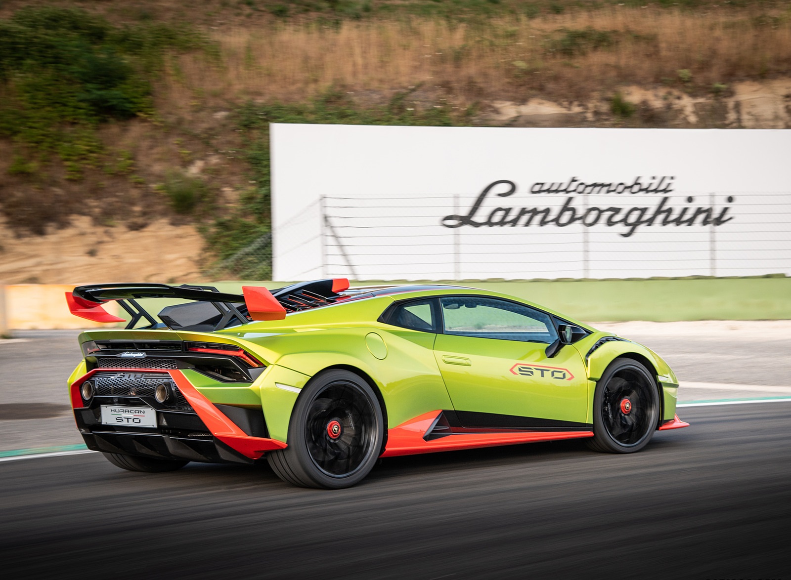 2021 Lamborghini Huracán STO Rear Three-Quarter Wallpapers (11)