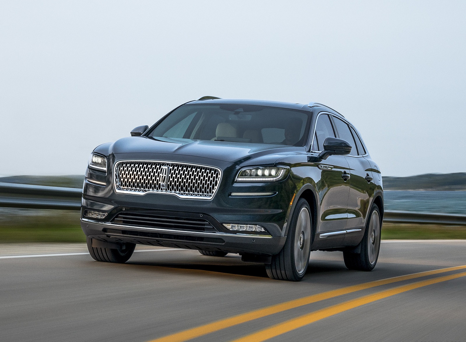 2021 Lincoln Nautilus (Color: Flight Blue) Front Wallpapers  (1)