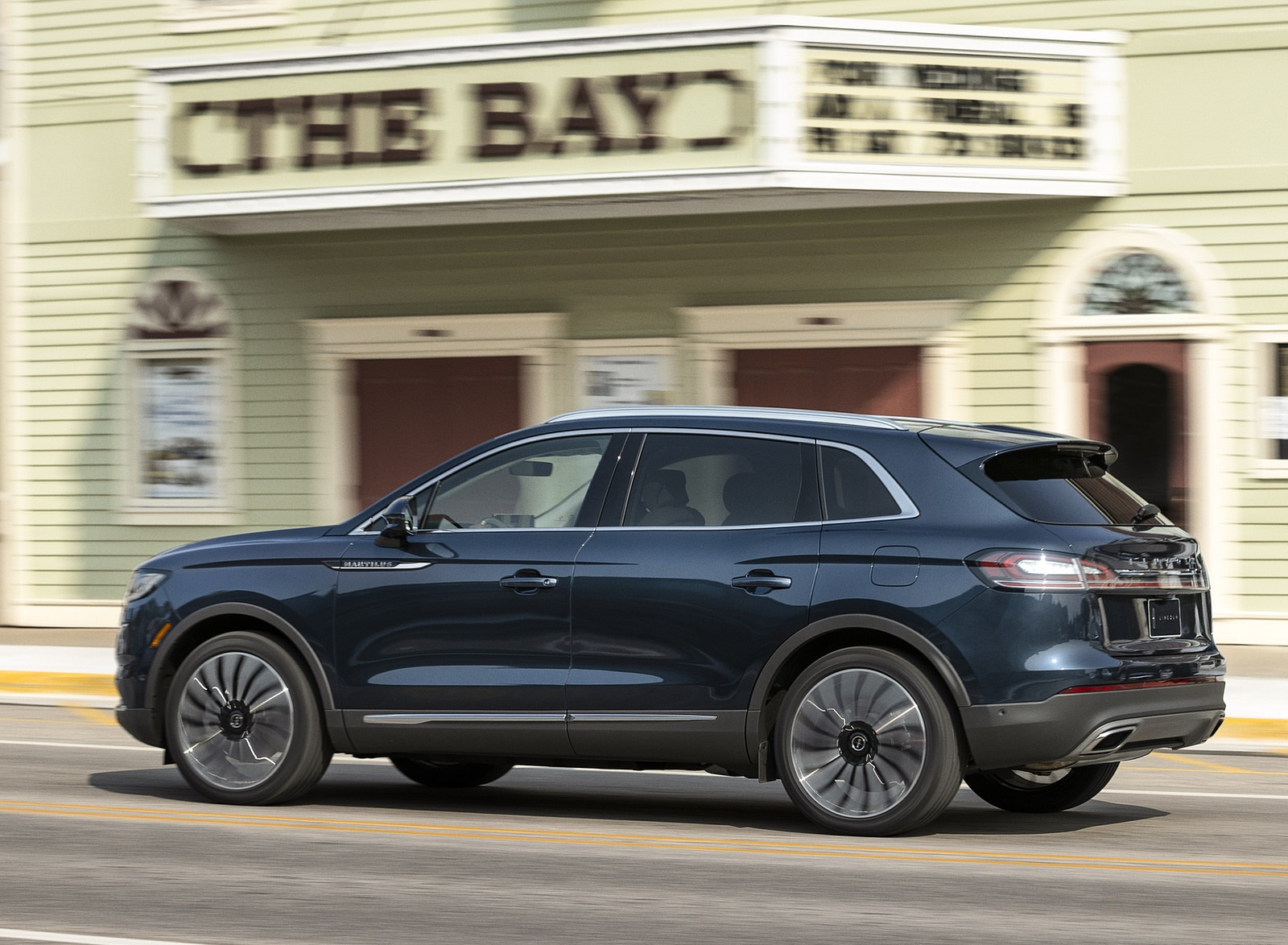 2021 Lincoln Nautilus (Color: Flight Blue) Rear Three-Quarter Wallpapers (8)