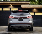 2021 Lincoln Nautilus (Color: Silver Radiance) Rear Wallpapers 150x120 (46)