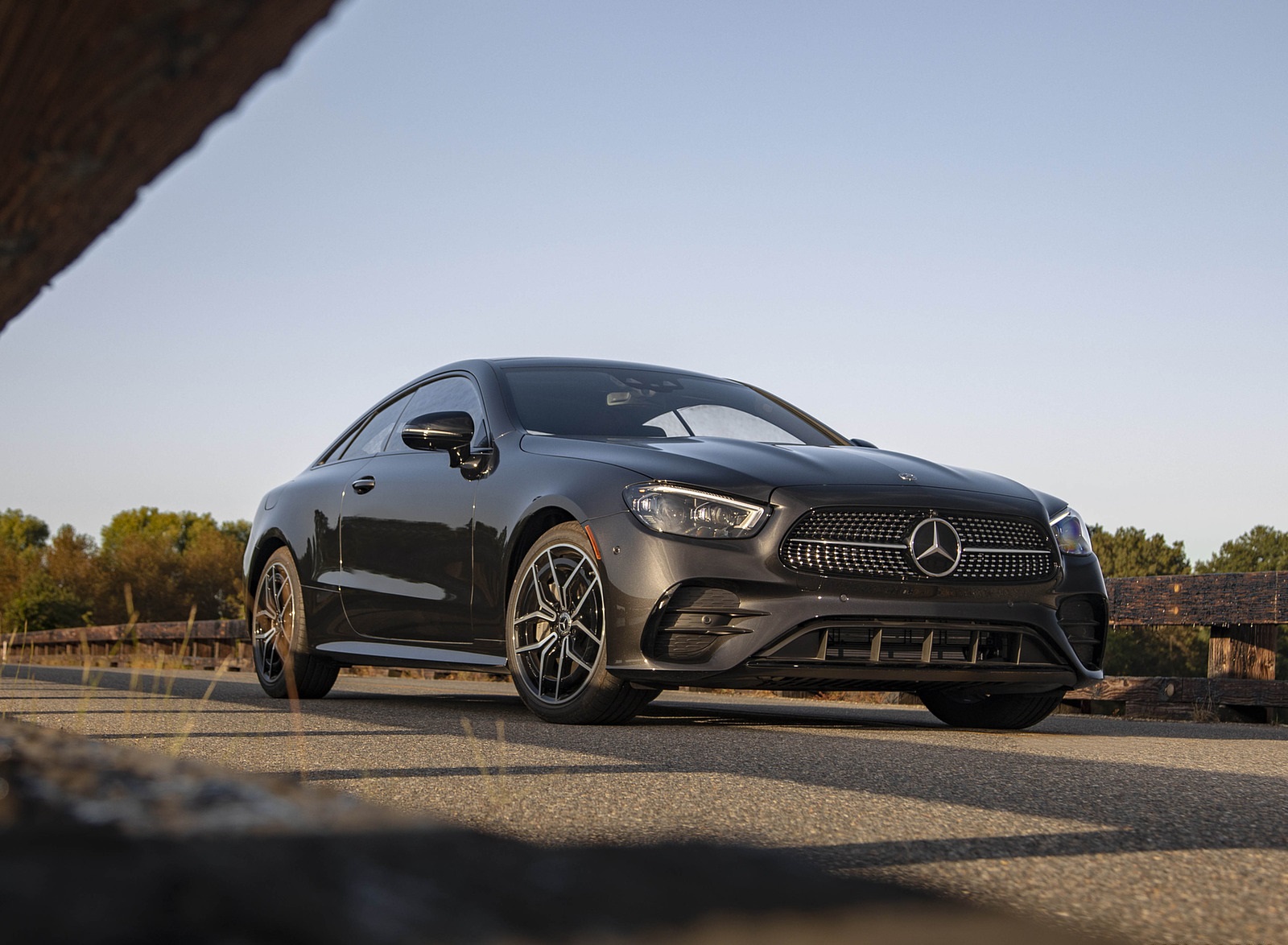 2021 Mercedes-Benz E 450 4MATIC Coupe (US-Spec) Front Three-Quarter Wallpapers (13)