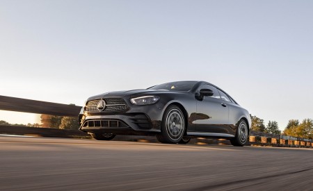 2021 Mercedes-Benz E 450 4MATIC Coupe (US-Spec) Front Three-Quarter Wallpapers 450x275 (7)