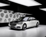 2021 Mercedes-Maybach S-Class (Color: Designo Diamond White Bright / Obsidian Black) Front Three-Quarter Wallpapers 150x120